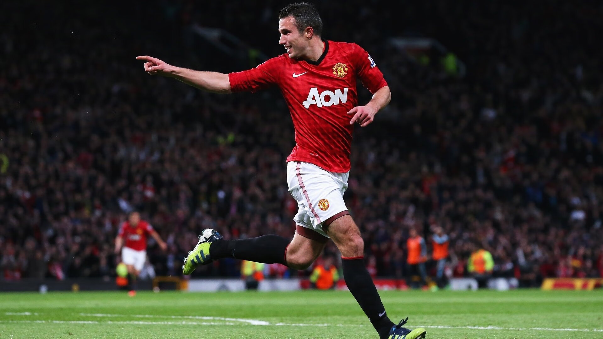 pg模拟器电脑版：转会市场风云再起，豪门争夺战与新兴势力崛起